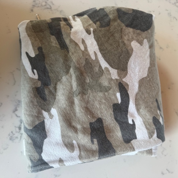 RUNNING BARE WOMEN'S CAMO LEISURE PANTS SIZE 6/8 EXCELLENT CONDITION - Picture 7 of 7